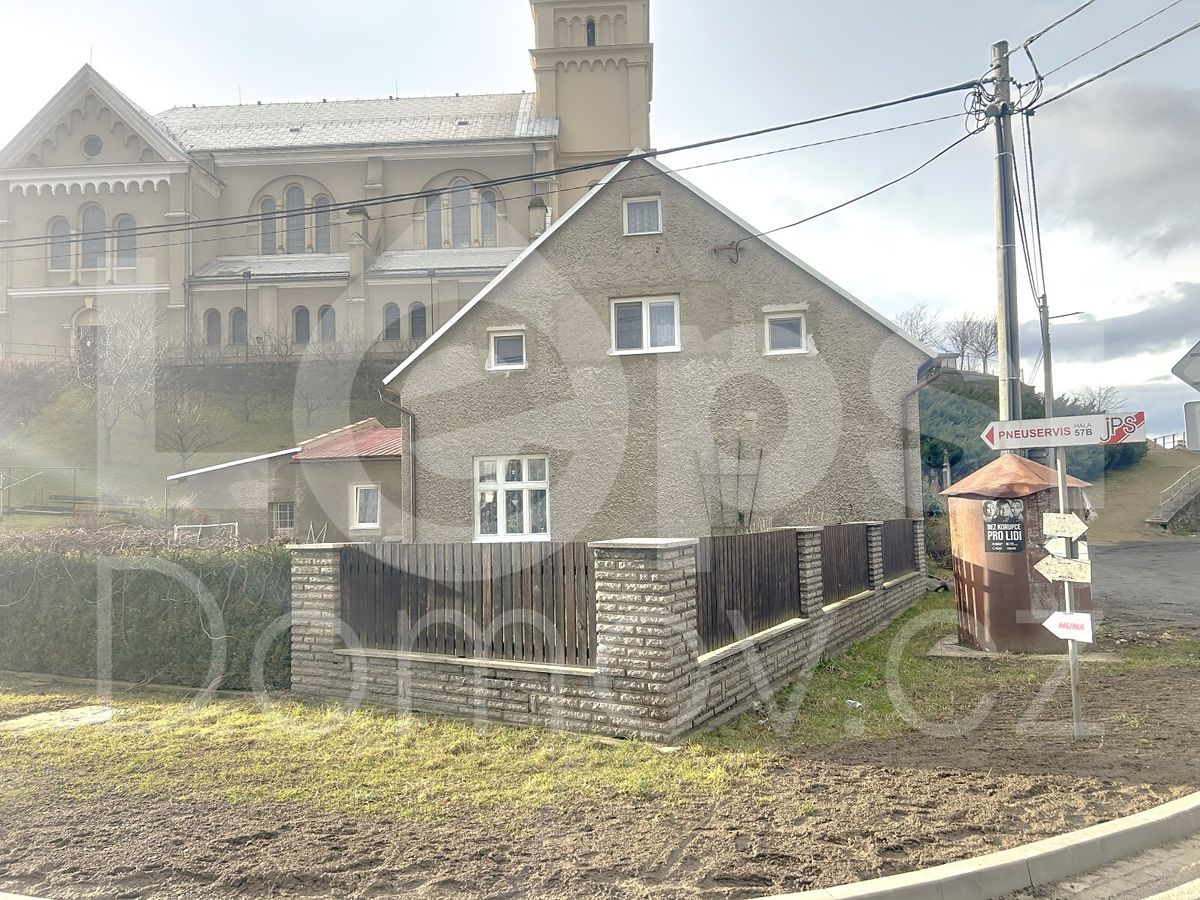 Prodej rodinného domu 263 m², pozemek 1425 m² – fotografie 4