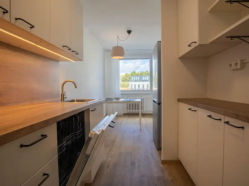 Pronájem bytu 3+1 83 m², Praha – náhled fotky 3