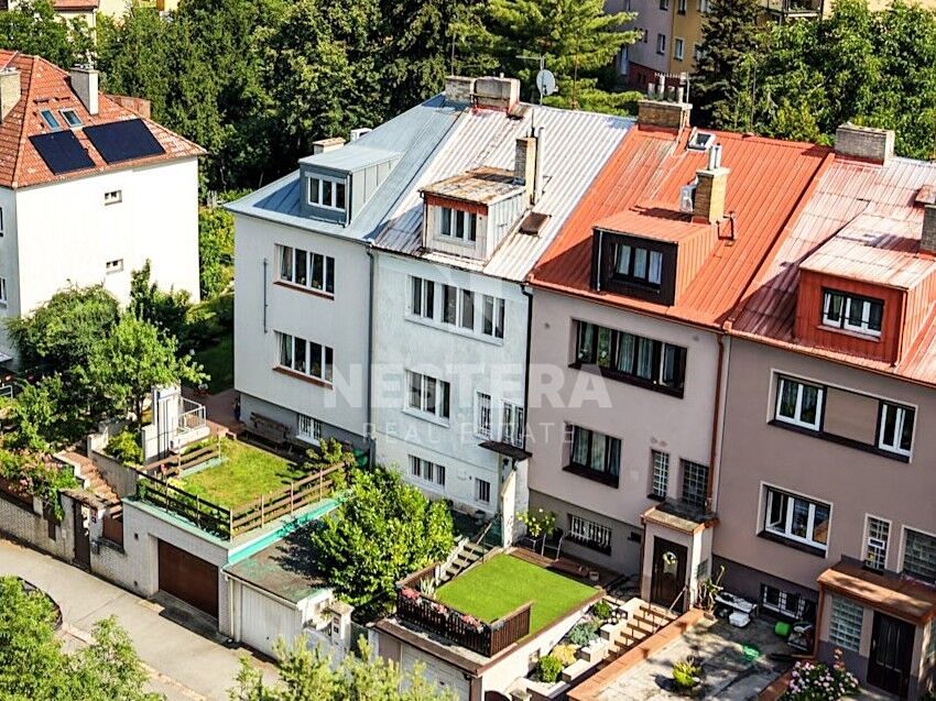 Prodej rodinného domu 195 m², pozemek 146 m² – fotografie 2