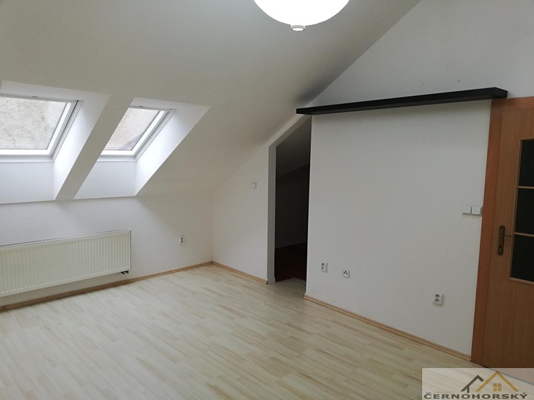 Квартира 2+kk в оренду, 47 м² (2 з 12)
