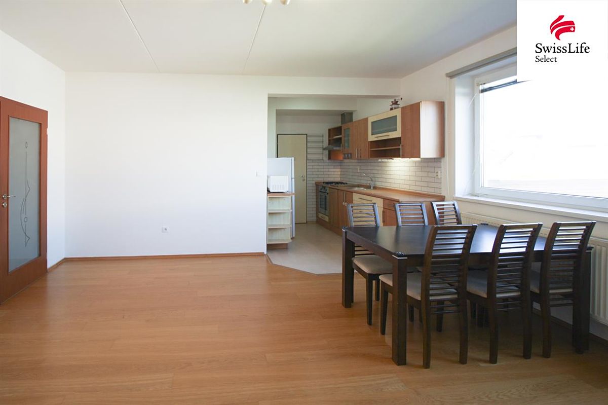 Pronájem bytu 2+kk 65 m² – fotografie 2