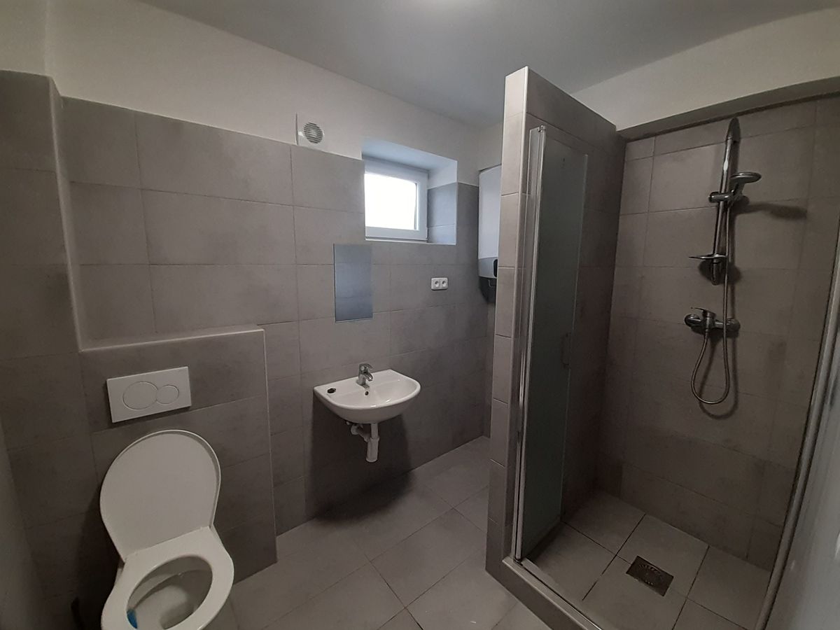 Pronájem bytu 1+kk 40 m² – fotografie 4