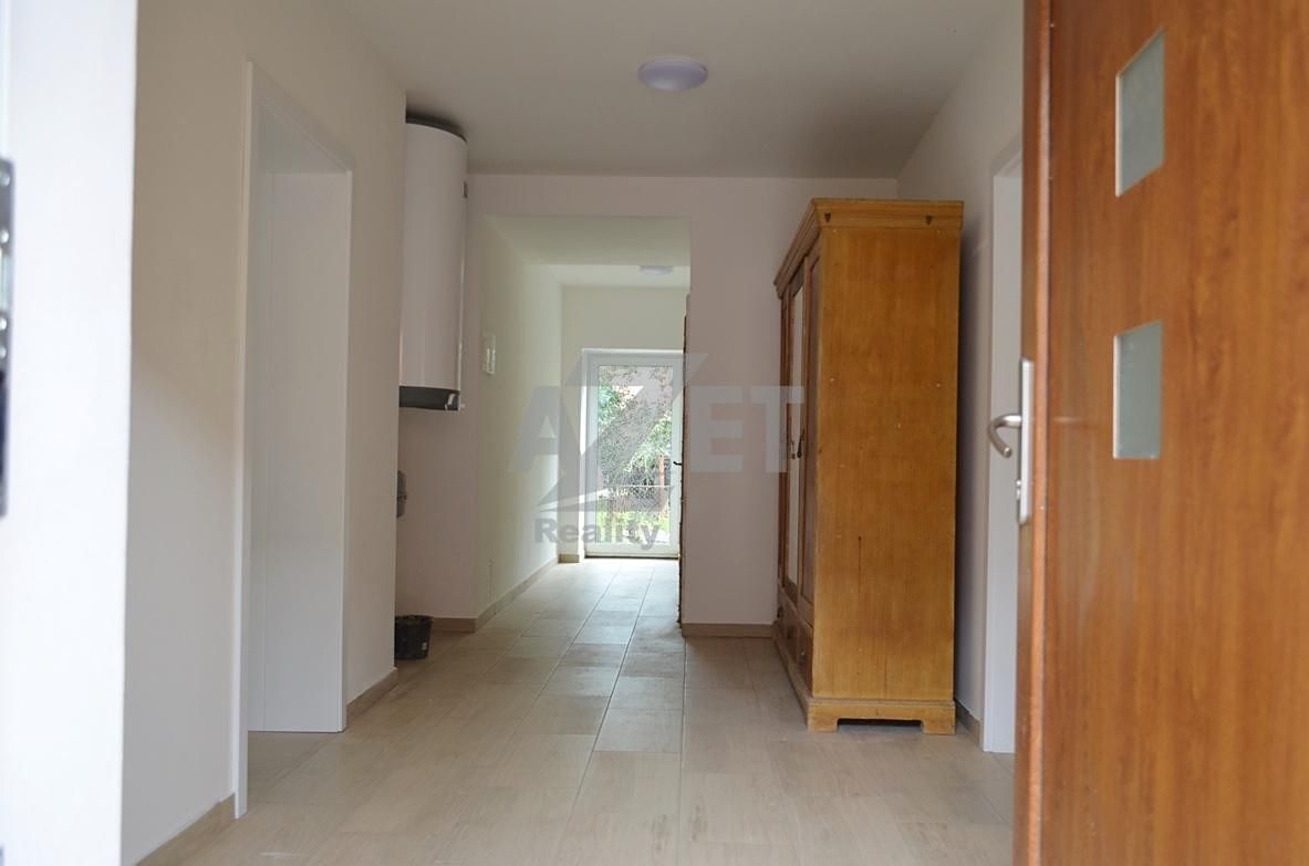 Prodej rodinného domu 150 m², pozemek 548 m² – fotografie 3