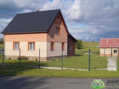 Prodej  rodinného domu 120 m², pozemek 954 m²