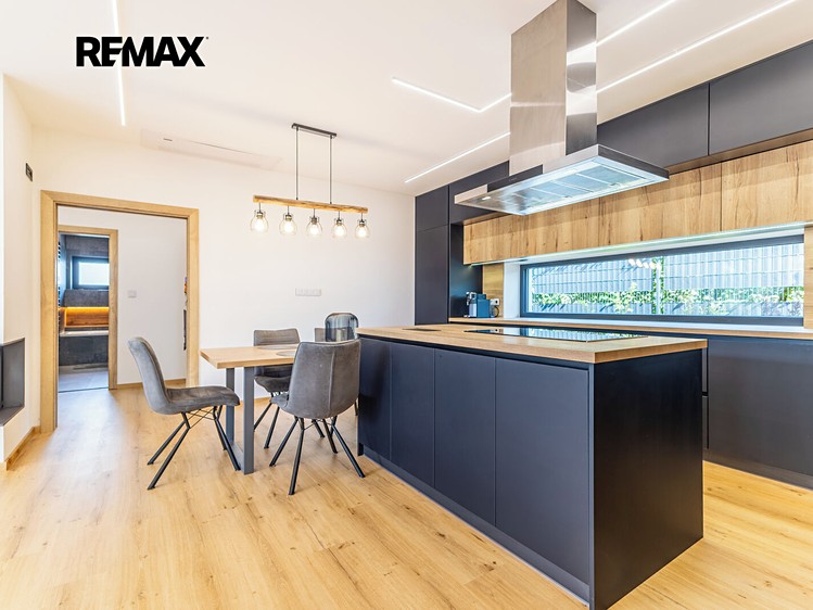 Prodej domu, 180 m² (9 z 30)