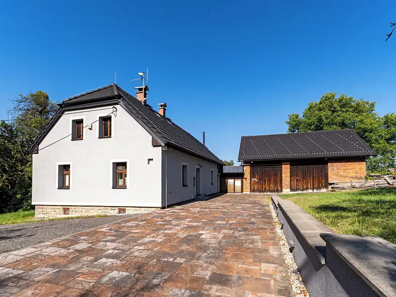 Prodej rodinného domu 286 m², pozemek 65941 m², Palkovice – náhled fotky 1