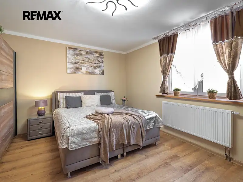 Prodej rodinného domu 200 m², pozemek 435 m², Kladno – náhled fotky 3