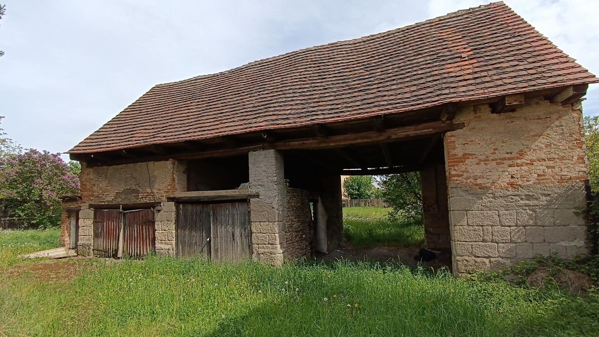 Prodej rodinného domu 100 m², pozemek 453 m²