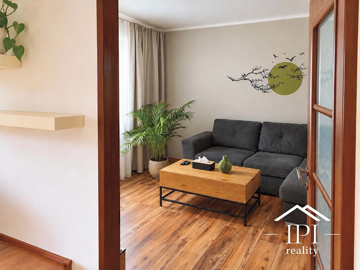 Pronájem bytu 2+1 56 m² – fotografie 4