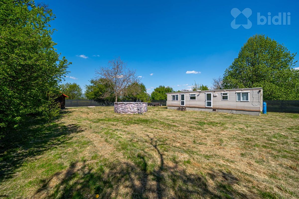Prodej stavebního pozemku 1690 m² – fotografie 3