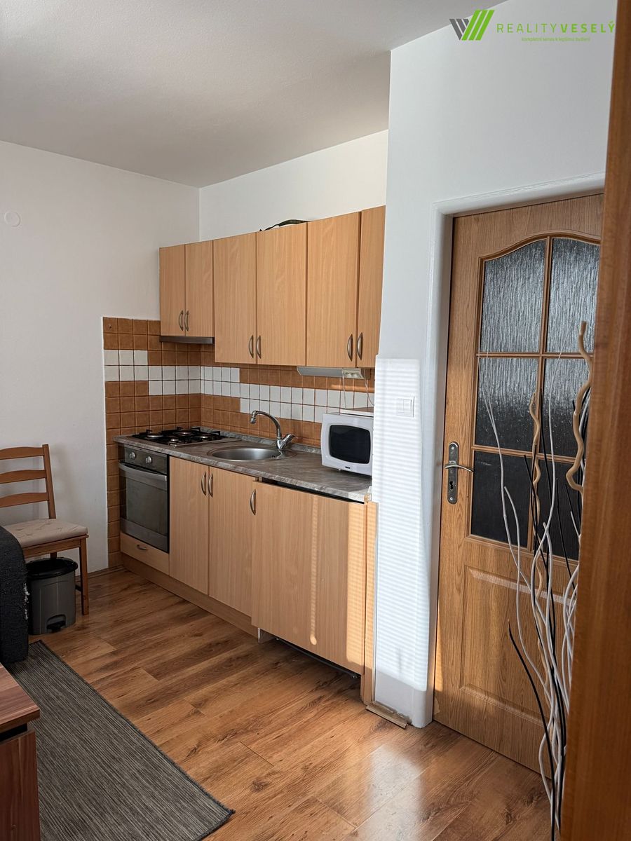 Pronájem bytu 1+1 33 m² – fotografie 4