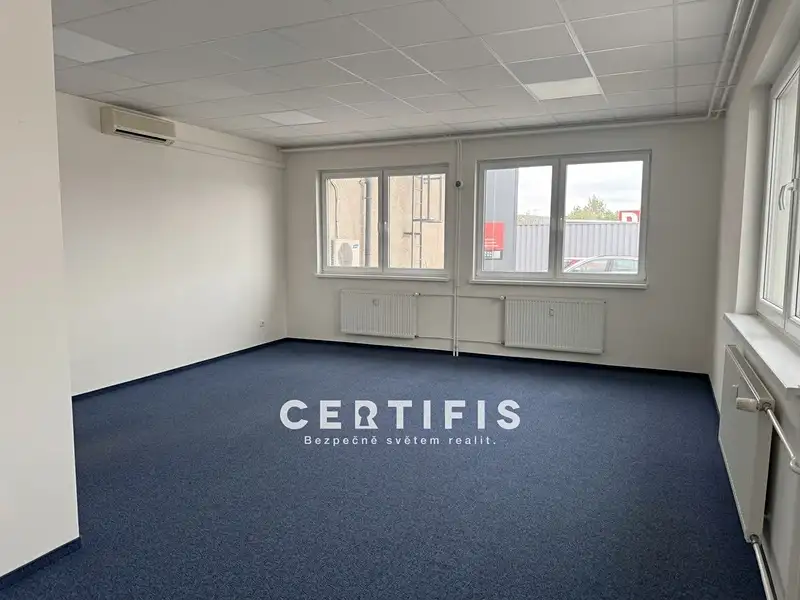 Pronájem kanceláře 35 m², Ostrava – náhled fotky 1