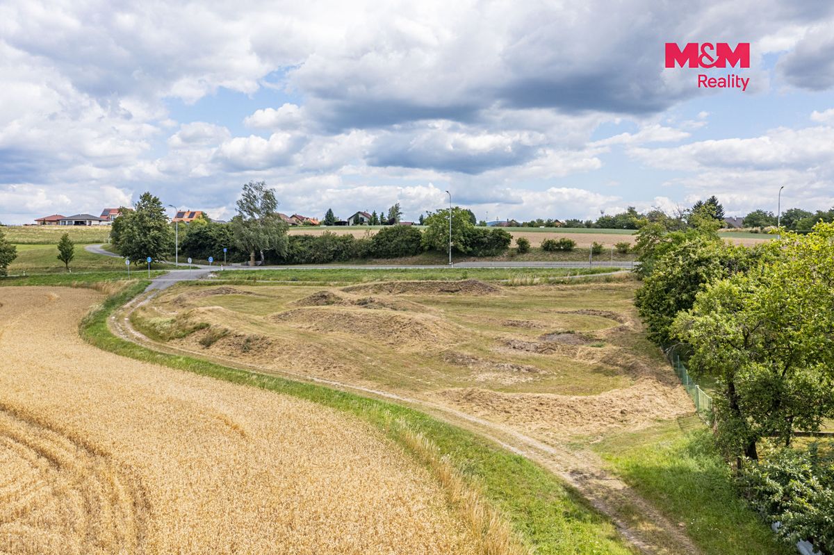 Prodej stavebního pozemku 1651 m² – fotografie 4