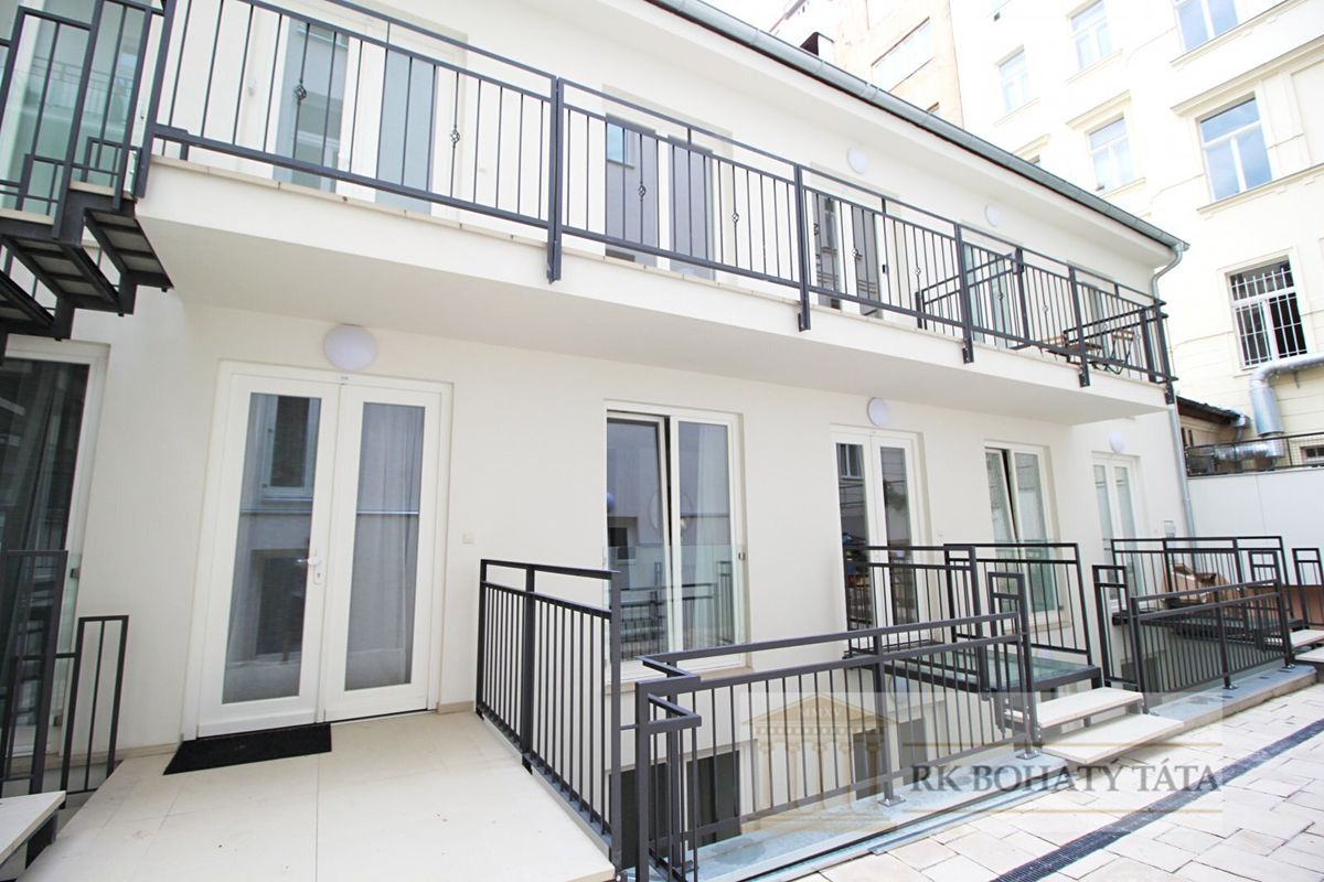 Pronájem bytu 1+kk 23 m² – fotografie 3