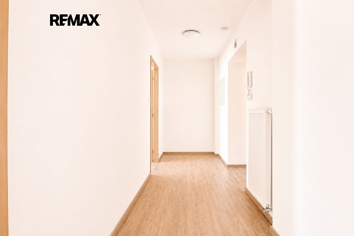 Pronájem bytu 3+kk 68 m² – fotografie 3
