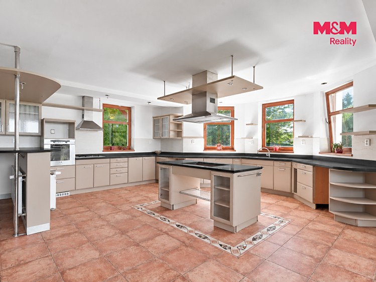 Prodej domu, 372 m² (15 z 30)