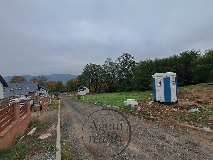 Prodej pozemku, 1 505 m² (3 z 14)