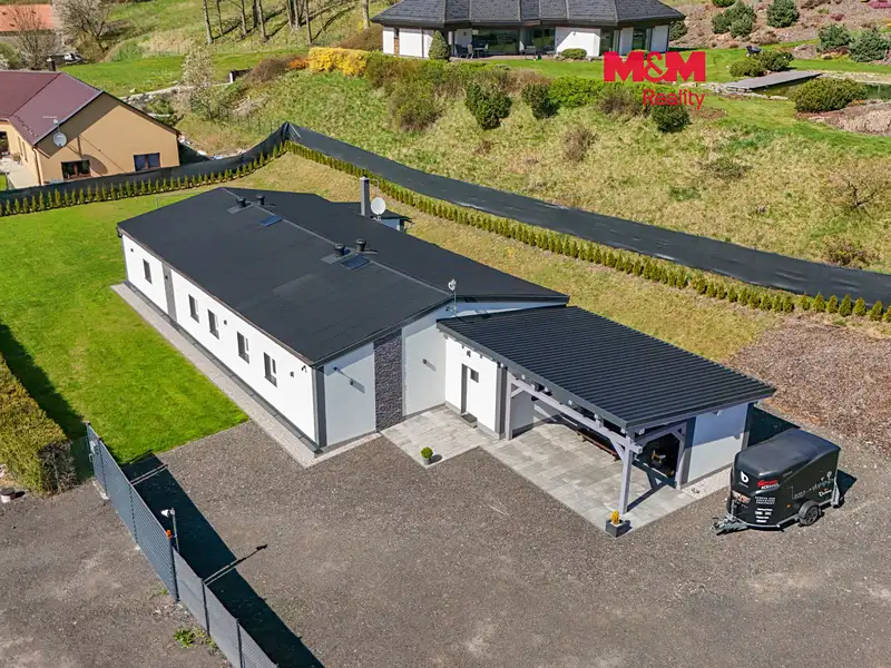 Prodej rodinného domu 193 m², pozemek 1975 m², Mariánské Lázně – náhled fotky 1