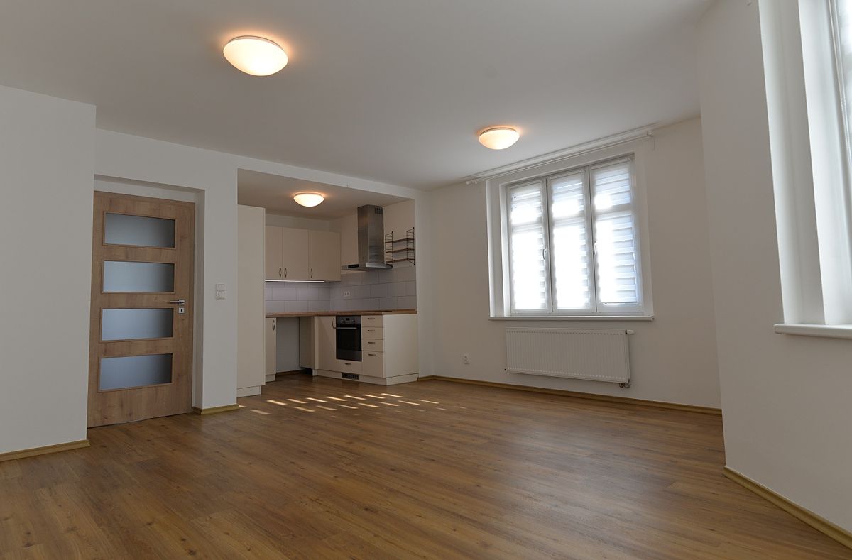 Pronájem bytu 3+kk 94 m²