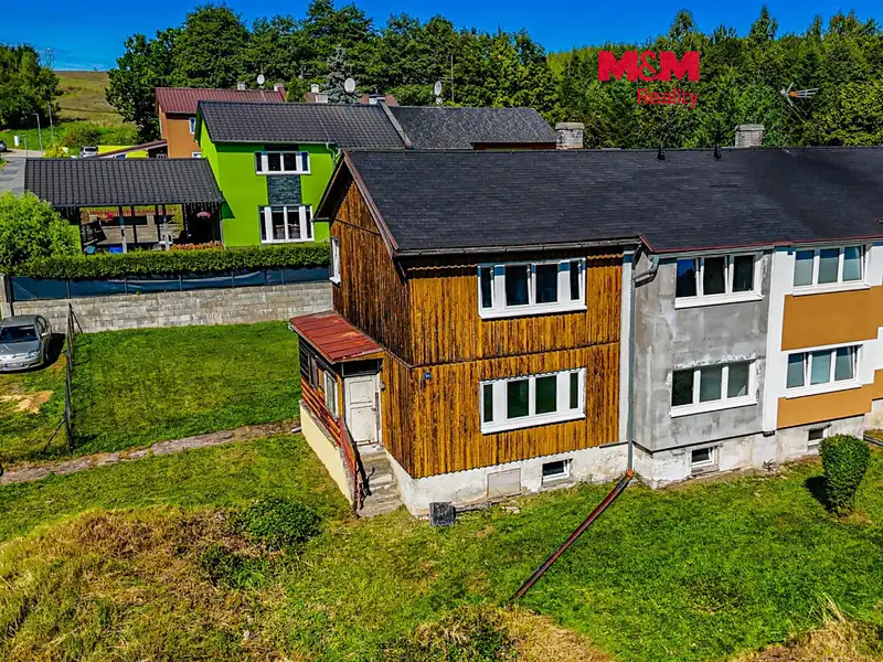 Prodej rodinného domu 130 m², pozemek 662 m², Dasnice – náhled fotky 1