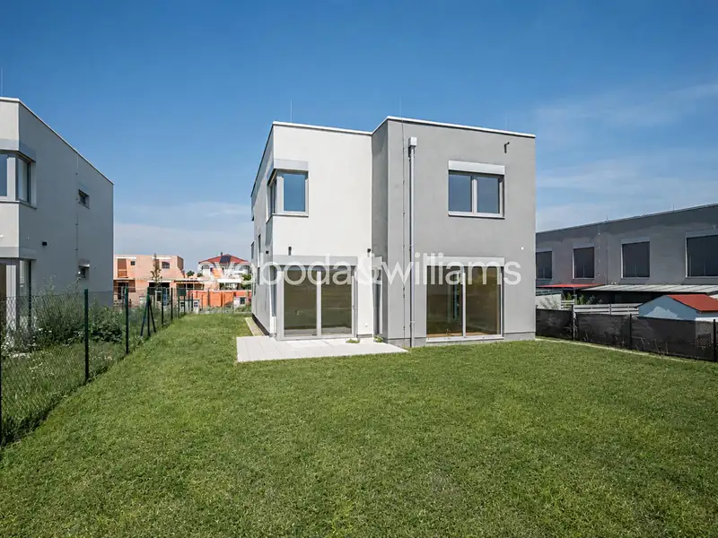 Prodej rodinného domu 174 m², pozemek 551 m², Chýně – náhled fotky 1