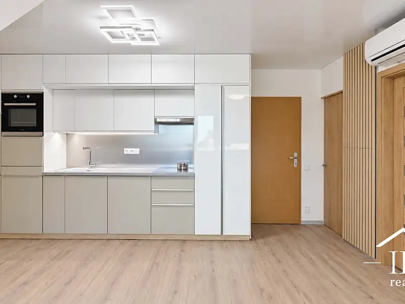 Pronájem bytu 2+kk 36 m², Děčín – náhled fotky 3