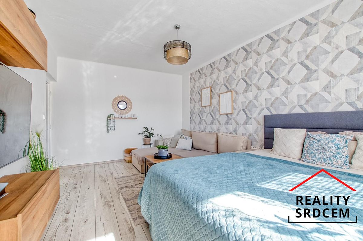 Pronájem bytu 2+1 55 m² – fotografie 3