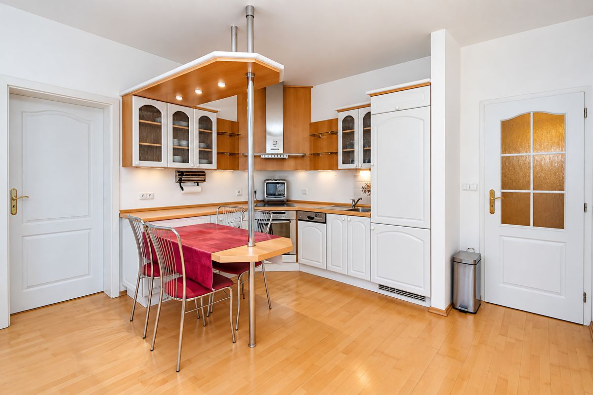 Pronájem bytu 2+kk 49 m²