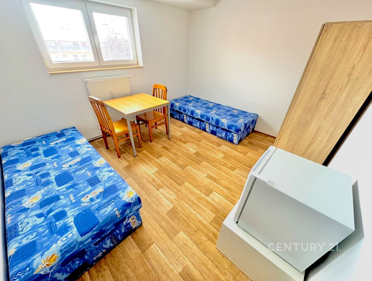 Pronájem bytu pokoje 12 m²
