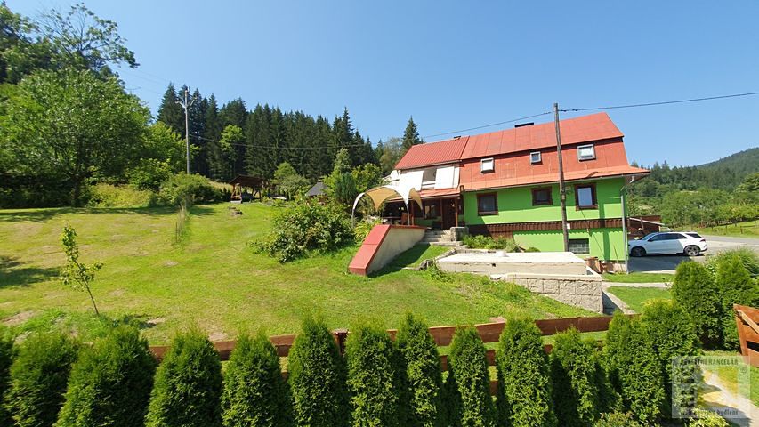 Prodej rodinného domu 200 m², pozemek 2000 m² – fotografie 3