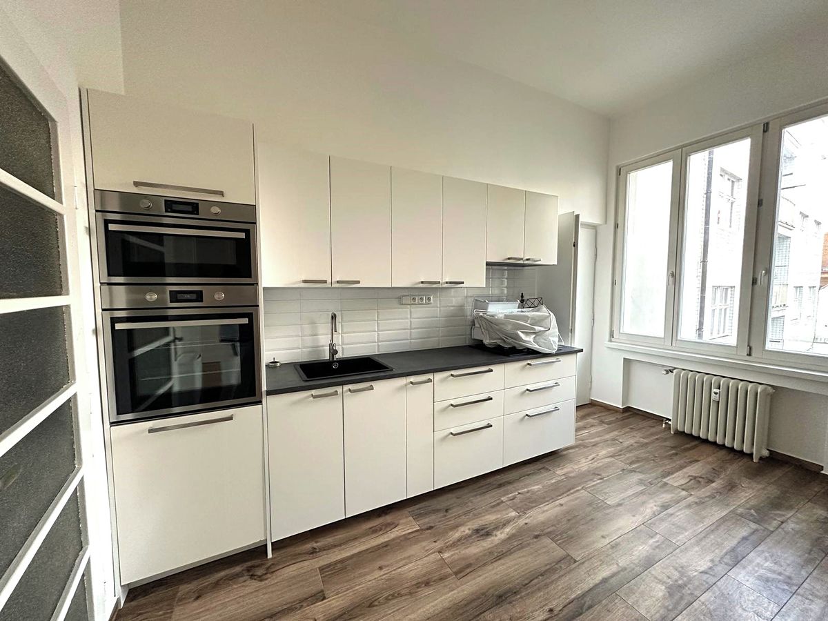 Pronájem bytu 2+1 66 m² – fotografie 2