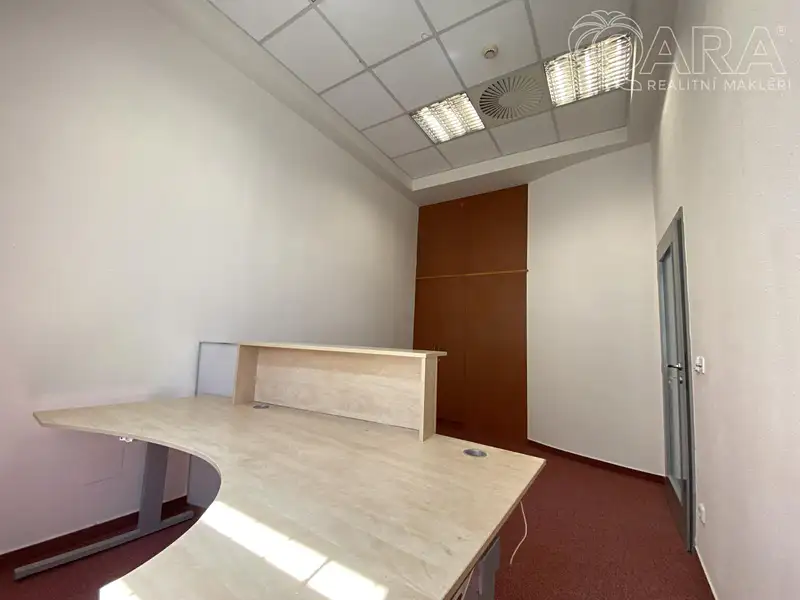 Pronájem kanceláře 14 m², Vyškov – náhled fotky 3