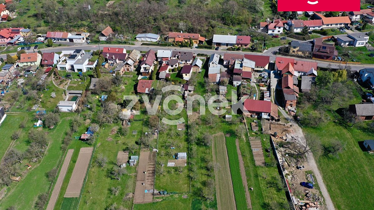 Prodej stavebního pozemku 2445 m² – fotografie 3