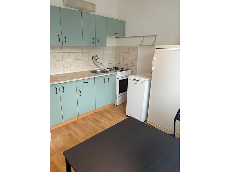 Prodej bytu 1+1, 35 m² (2 z 20)