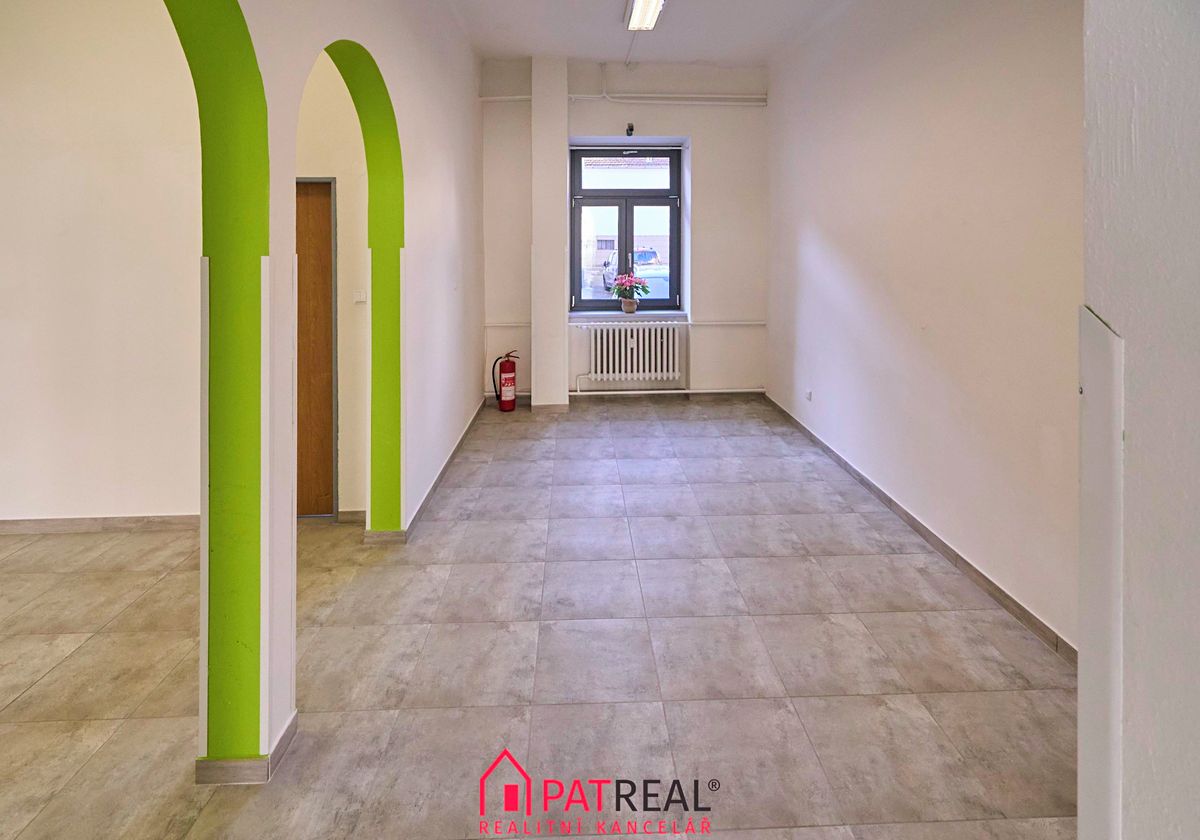 Pronájem obchodního prostoru 70 m² – fotografie 4