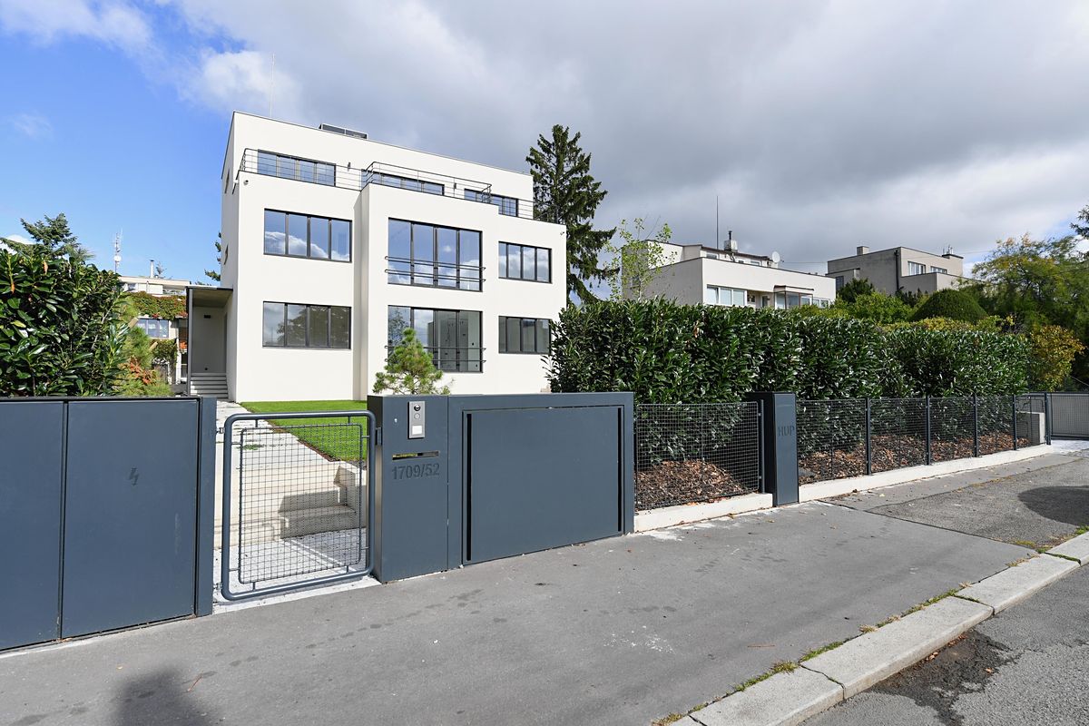 Prodej vily 382 m², pozemek 685 m² – fotografie 5