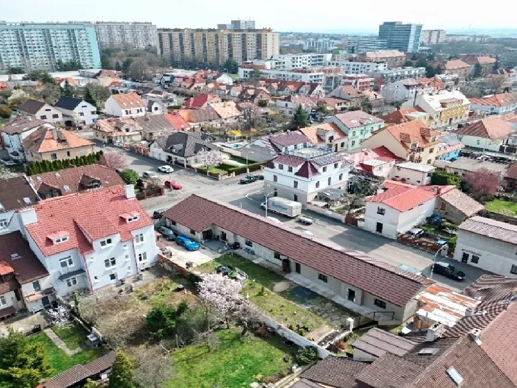 Prodej komerčního prostoru, 180 m² (6 z 24)