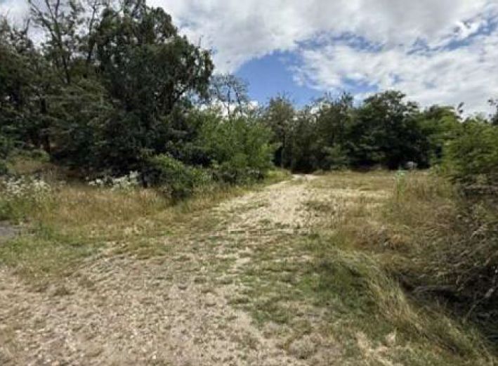 Dražba pozemku 2174 m², Roudnice nad Labem – fotka 1 z 3