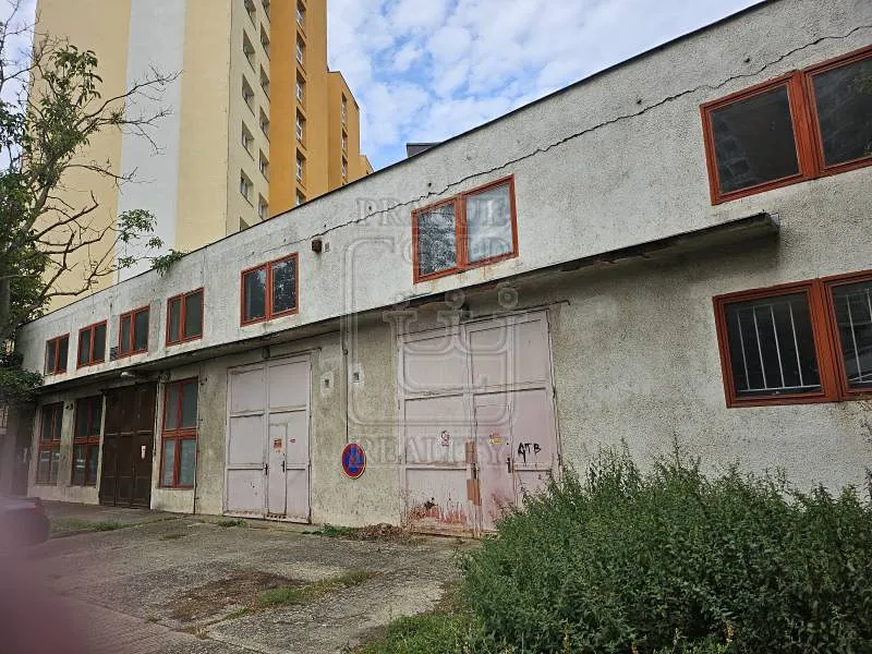 Prodej komerční nemovitosti 574 m²