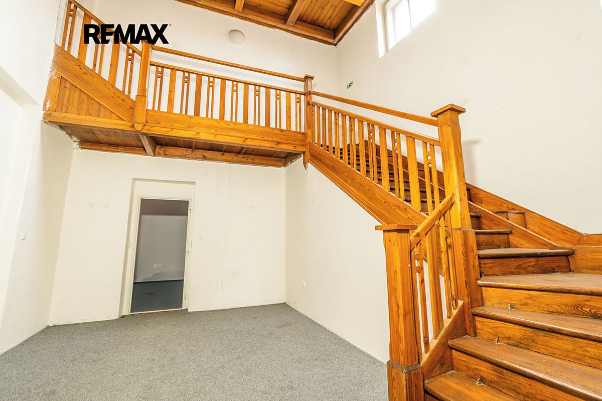 Prodej stavebního pozemku 5856 m² – fotografie 5