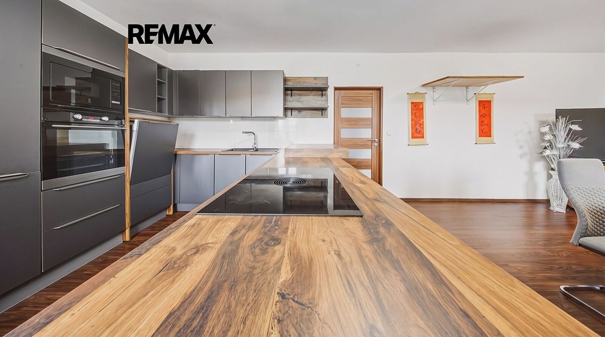 Prodej rodinného domu 190 m², pozemek 585 m² – fotografie 4