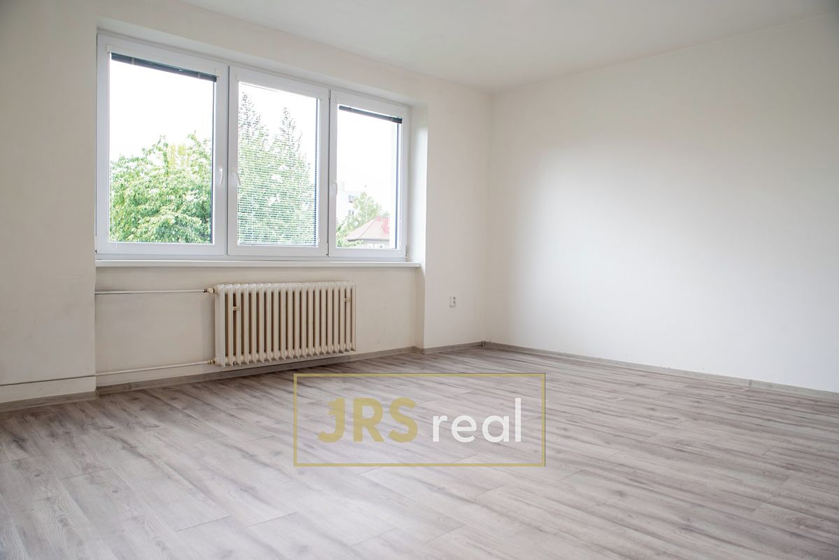 Pronájem bytu 1+kk 32 m² – fotografie 2