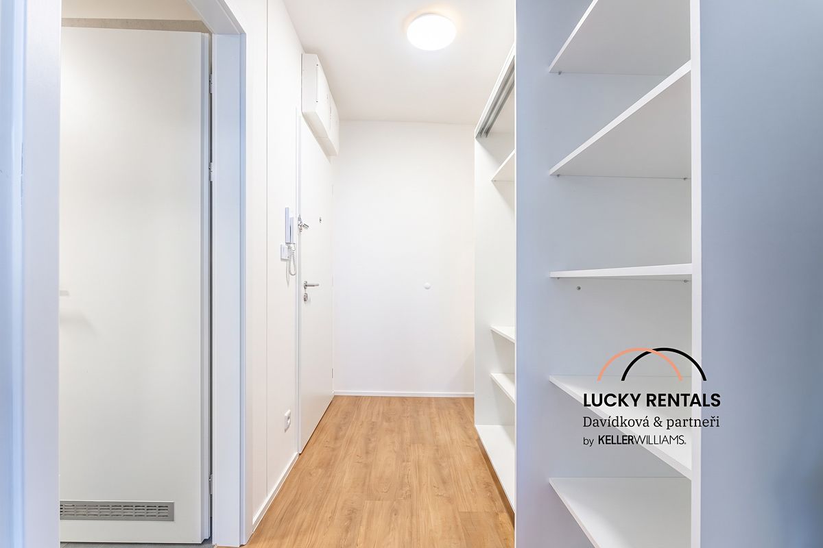 Pronájem bytu 2+kk 47 m² – fotografie 5