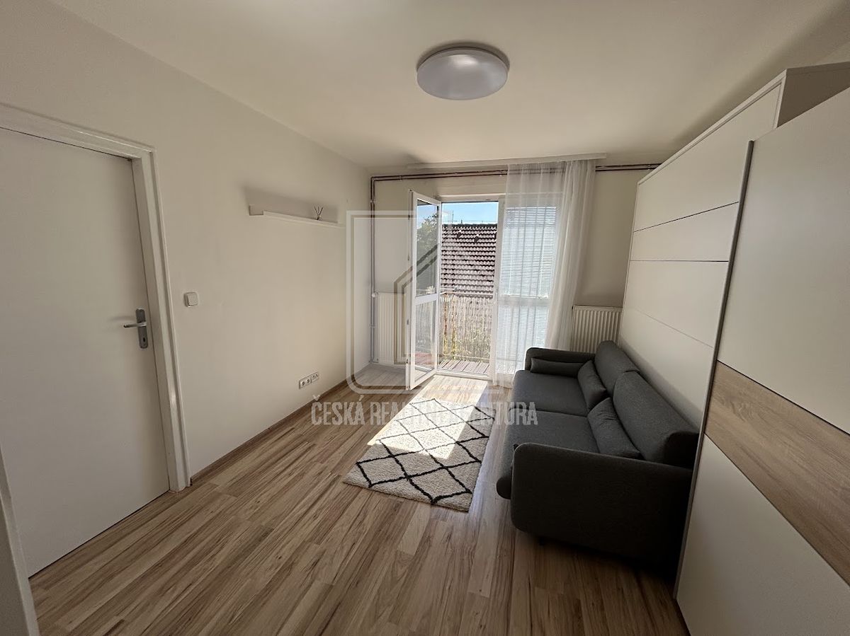 Pronájem bytu 2+1 55 m² – fotografie 2