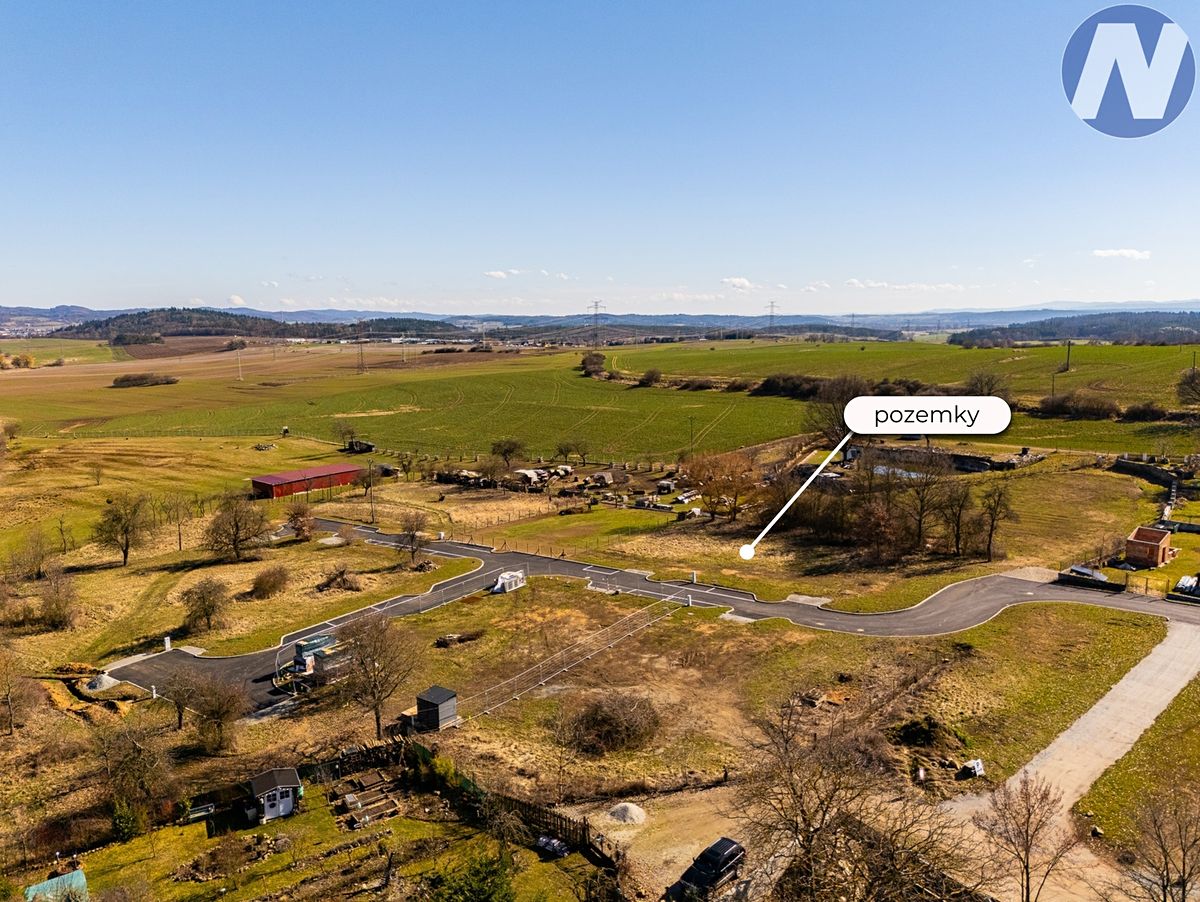 Prodej stavebního pozemku 906 m² – fotografie 3
