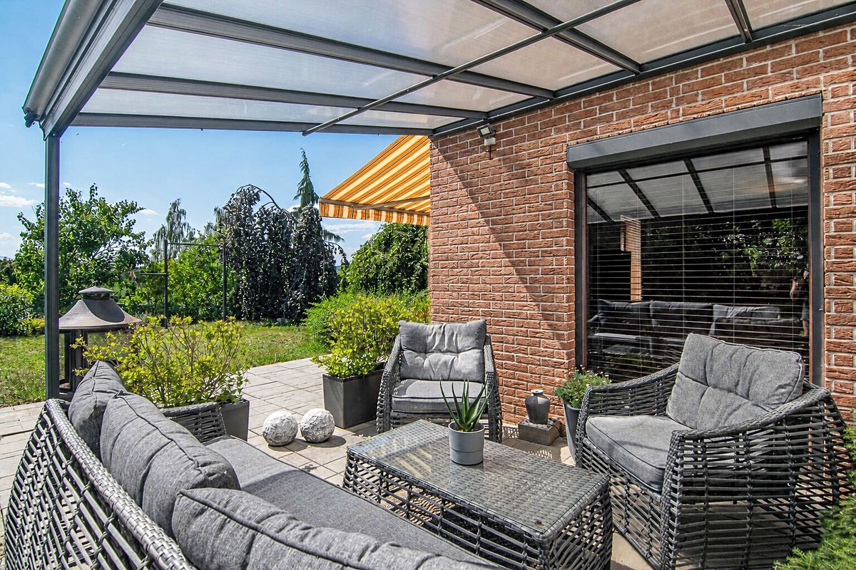 Prodej rodinného domu 258 m², pozemek 756 m² – fotografie 4