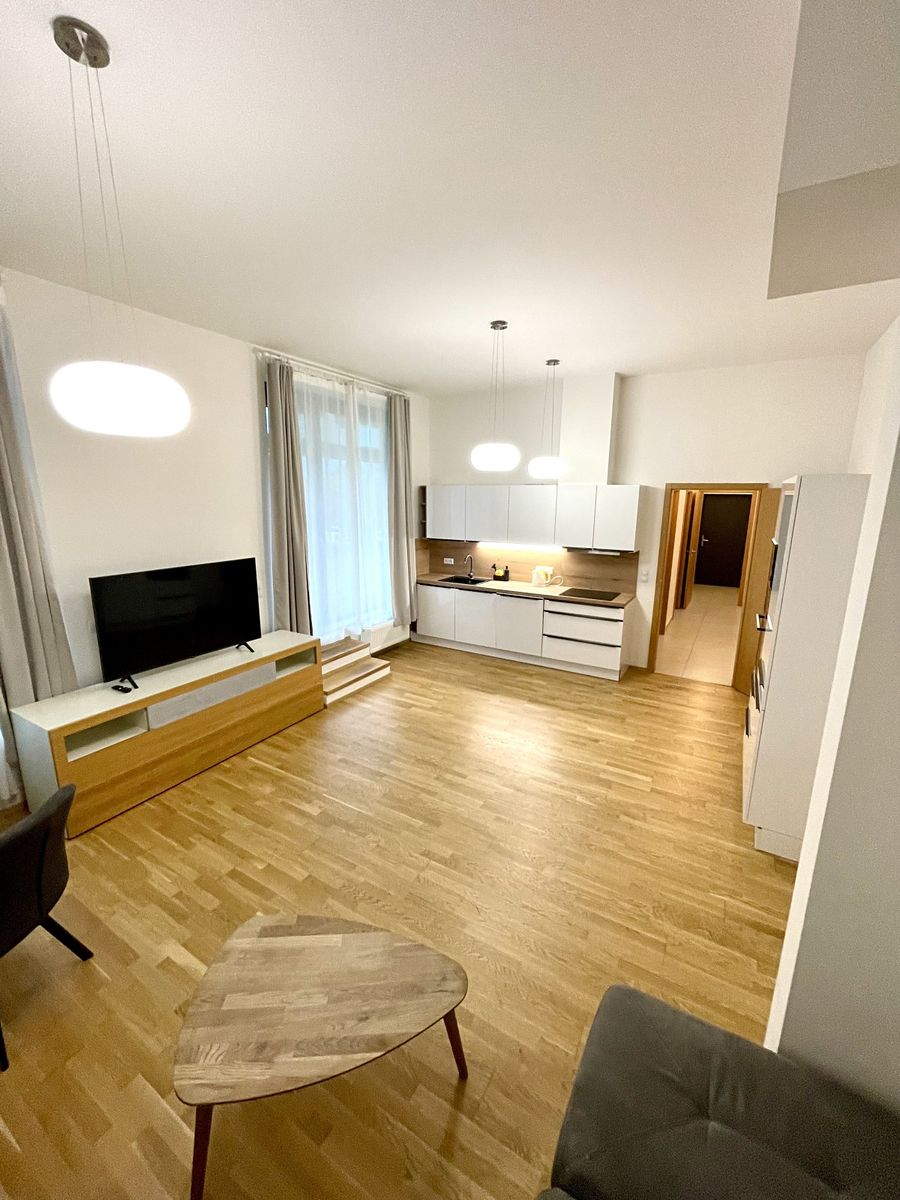 Pronájem bytu 2+kk 62 m² – fotografie 4