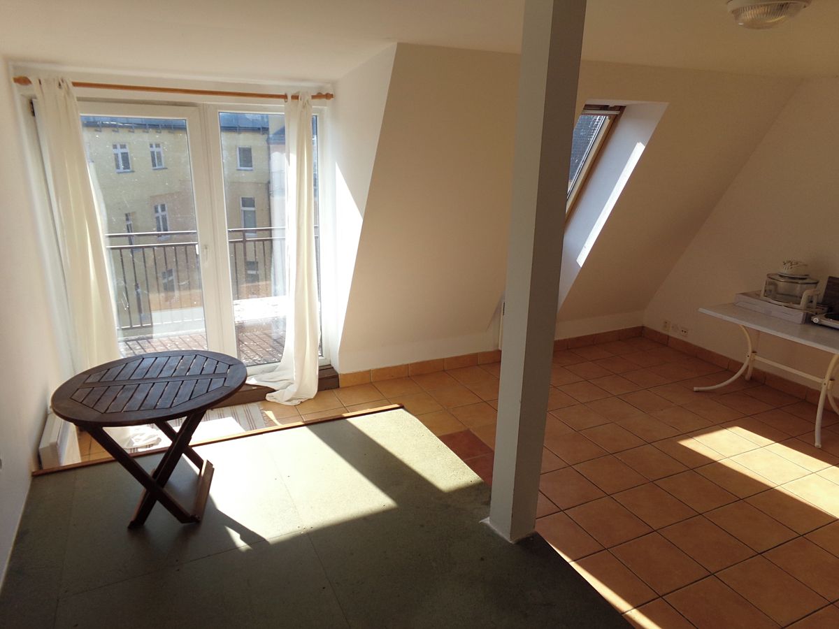 Pronájem bytu 2+kk 50 m² – fotografie 2
