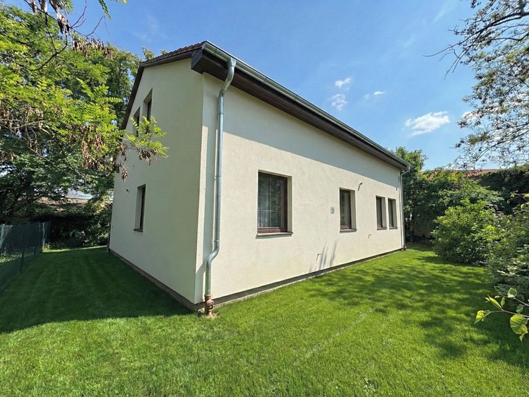 Prodej komerčního prostoru, 242 m² (5 z 25)
