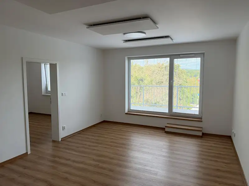 Pronájem bytu 4+kk 86 m², Třešť – náhled fotky 3